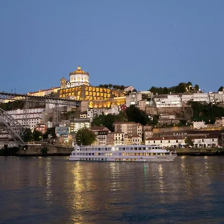 Charming In S Center